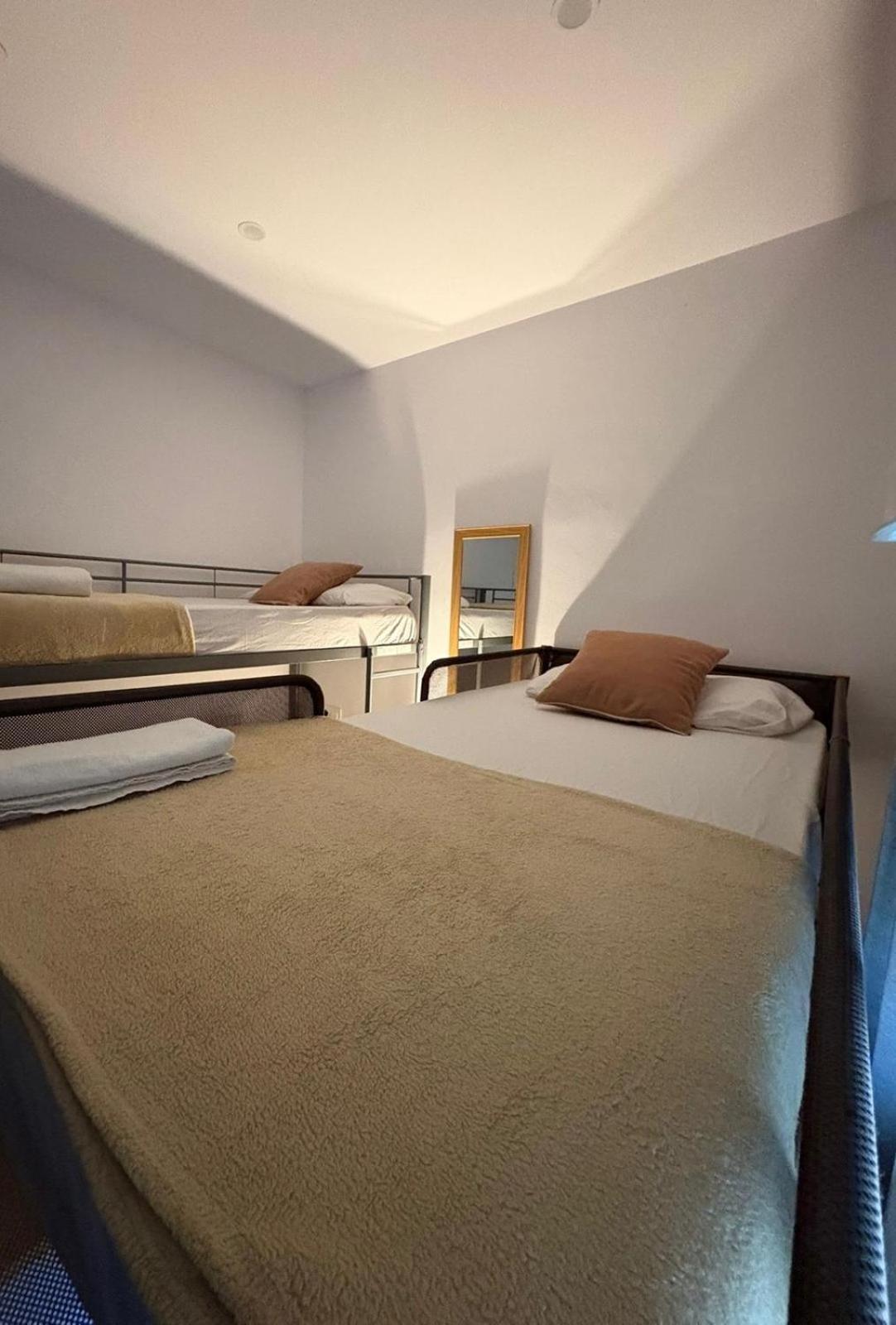 Habitaciones En Barcellona Esterno foto
